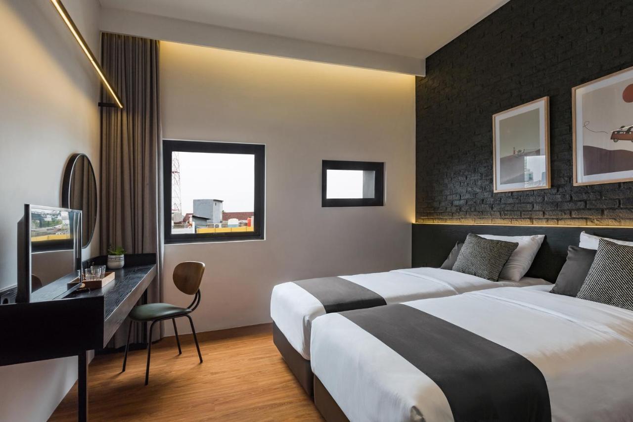 Qub Rooms Семаранг Экстерьер фото