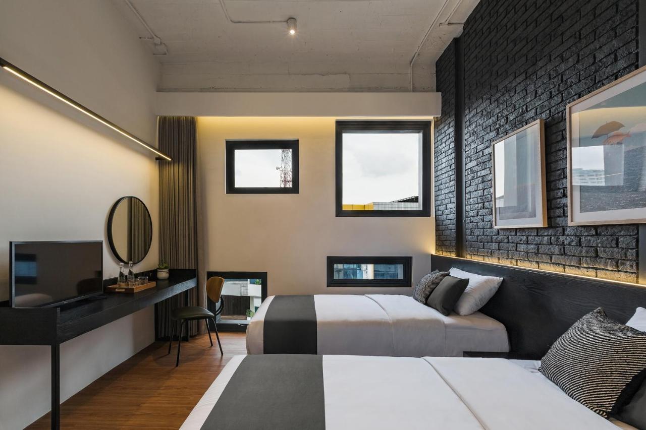 Qub Rooms Семаранг Экстерьер фото
